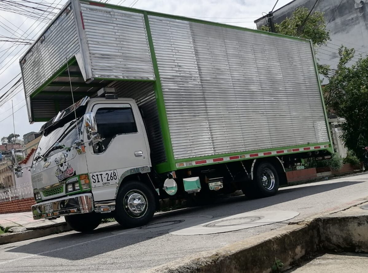 cropped-cropped-Trasteos-Bucaramanga-Colombia-24.jpeg